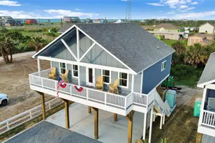 1069 Sunset Circle W, Crystal Beach, TX 77650 - Photo 3