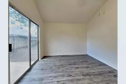 9167 Golden Sunshine Drive, Houston, TX 77064 - Photo 7