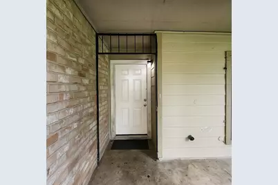 12427 W Village Drive W #B, Houston, TX 77039 - Photo 3