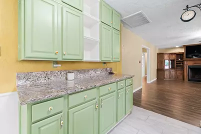 205 Jefferson Davis, Livingston, TX 77351 - Photo 11