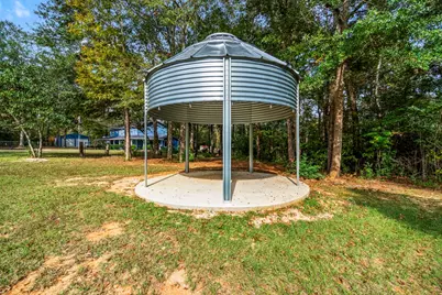 205 Jefferson Davis, Livingston, TX 77351 - Photo 47