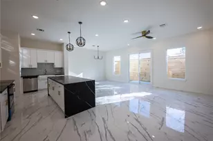 5906 St Augustine St, Houston, TX 77021 - Photo 7