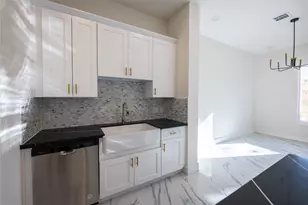 5906 St Augustine St, Houston, TX 77021 - Photo 11