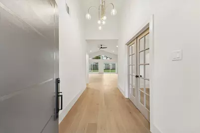 10623 Inwood Drive, Houston, TX 77042 - Photo 3
