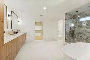 10623 Inwood Dr, Houston, TX 77042 - Photo 13