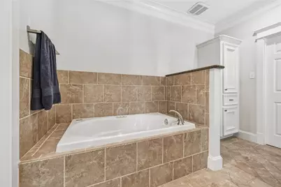 626 E 12th Street, Houston, TX 77008 - Photo 27