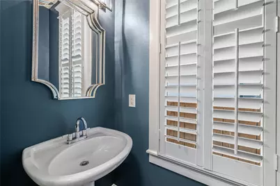 626 E 12th Street, Houston, TX 77008 - Photo 21