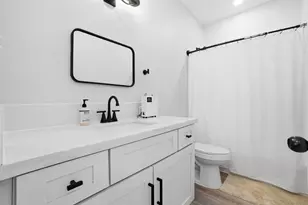 161 Seminole Cir, Onalaska, TX 77360 - Photo 11