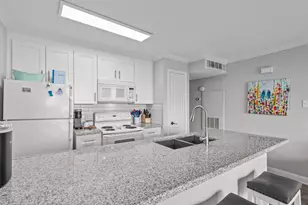 9520 Seawall Blvd, Galveston, TX 77554 - Photo 17