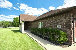 269 County Rd 840, Angleton, TX 77515 - Photo 3