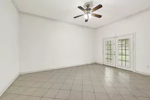 10535 Emnora Ln, Houston, TX 77043 - Photo 7
