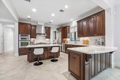 4022 Coleridge Street, West University Place, TX 77005 - Photo 11