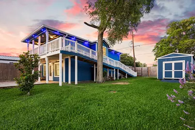 3114 Bay Oaks Harbor Drive, Baytown, TX 77523 - Photo 5