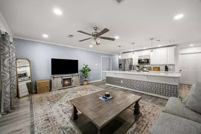 3114 Bay Oaks Harbor Drive, Baytown, TX 77523 - Photo 9