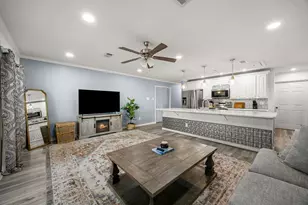 3114 Bay Oaks Harbor Dr, Baytown, TX 77523 - Photo 9