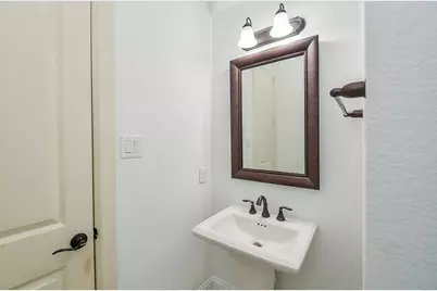 7711 Reseda Street, Sugar Land, TX 77479 - Photo 31