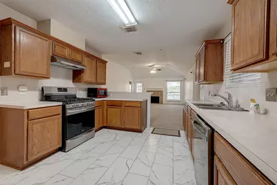 10902 Primrose Acres Lane, Houston, TX 77031 - Photo 9