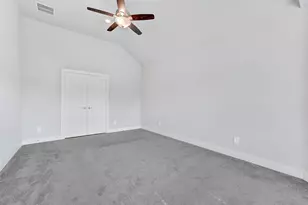 10329 S Goshawk Trl, Conroe, TX 77385 - Photo 21