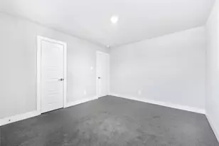 10329 S Goshawk Trl, Conroe, TX 77385 - Photo 33