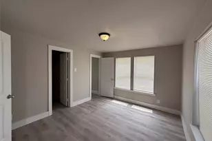 7002 Corsicana St, Houston, TX 77020 - Photo 3