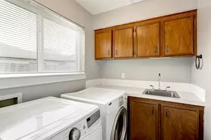 13026 Thatcher Dr, Houston, TX 77077 - Photo 13