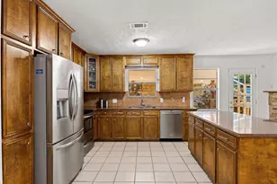 113 Hillendale Dr, Livingston, TX 77351 - Photo 15