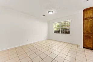 113 Hillendale Dr, Livingston, TX 77351 - Photo 17