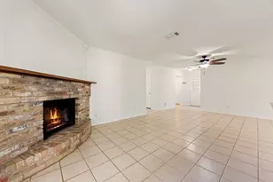 113 Hillendale Dr, Livingston, TX 77351 - Photo 7