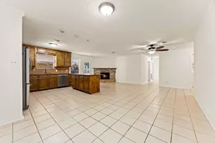 113 Hillendale Dr, Livingston, TX 77351 - Photo 11