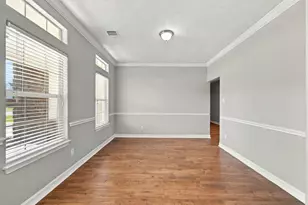 13911 Martinique Ln, Mont Belvieu, TX 77523 - Photo 9