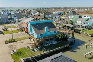 1210 Island Dr, Dickinson, TX 77539 - Photo 1