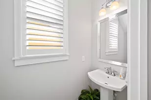 1003 E 25th St, Houston, TX 77009 - Photo 17