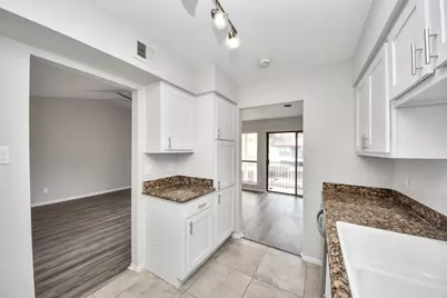 1818 Augusta Drive #14, Houston, TX 77057 - Photo 17