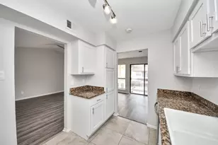 1818 Augusta Dr, Houston, TX 77057 - Photo 17