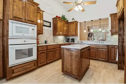 102 Sunshine Lane, Livingston, TX 77351 - Photo 11