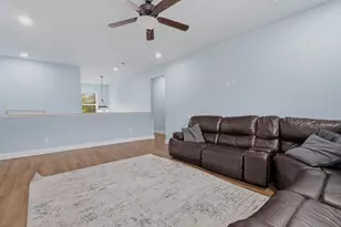 403 Laurel Timbers Dr, Houston, TX 77339 - Photo 23