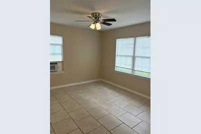1622 W 9th Street, Freeport, TX 77541 - Photo 11