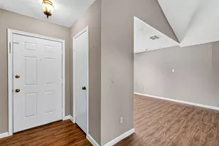 9506 Hendon Ln, Houston, TX 77036 - Photo 7