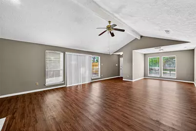 9506 Hendon Lane, Houston, TX 77036 - Photo 11