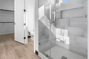 209 Silverleaf Rd, Sweeny, TX 77480 - Photo 11