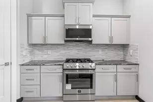 209 Silverleaf Rd, Sweeny, TX 77480 - Photo 27