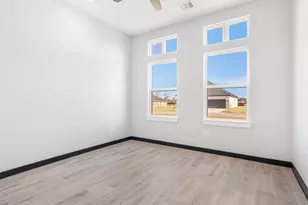 209 Silverleaf Rd, Sweeny, TX 77480 - Photo 15