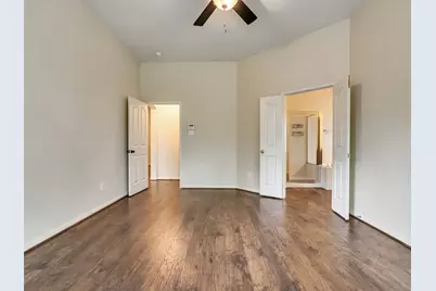 7914 Sinfonia Drive, Houston, TX 77040 - Photo 13