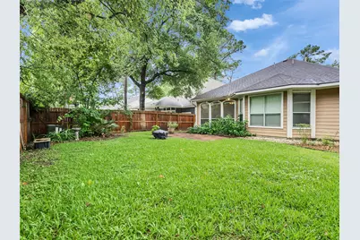 7914 Sinfonia Drive, Houston, TX 77040 - Photo 23