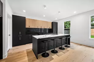 125 N Sidney St, Houston, TX 77003 - Photo 7