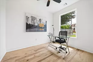 125 N Sidney St, Houston, TX 77003 - Photo 5