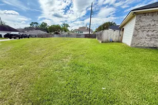 307 N Cypress Estates Cir, Spring, TX 77388 - Photo 1