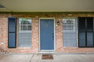 9015 Gaylord Dr, Hedwig Village, TX 77024 - Photo 31