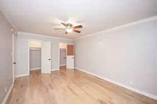 9015 Gaylord Dr, Hedwig Village, TX 77024 - Photo 19