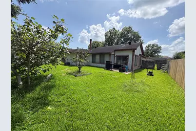 1127 W Brompton Drive, Pearland, TX 77584 - Photo 11
